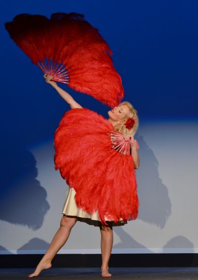 isabella bliss feathered kisses set to des'ree kissing you